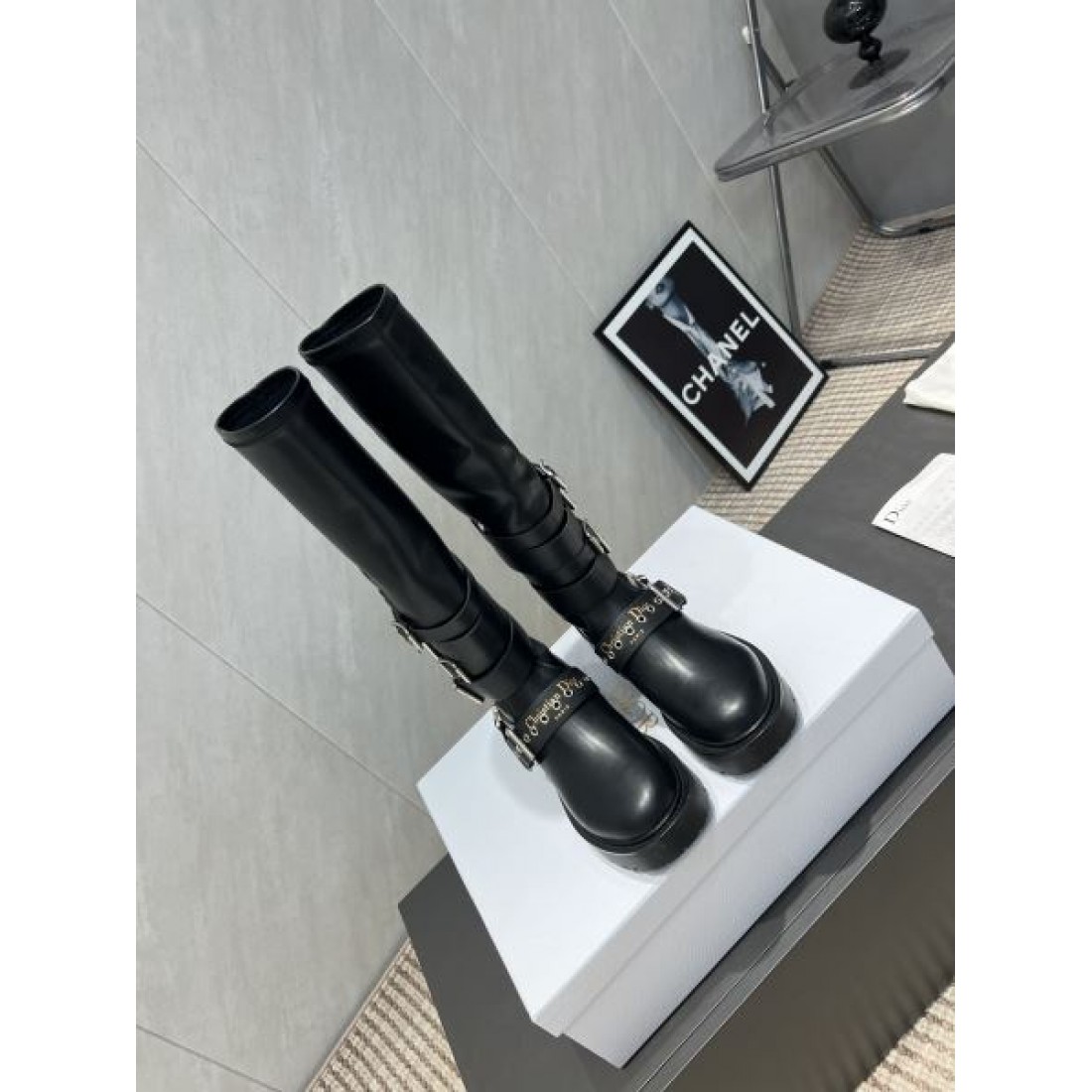 冬の必須 最新デザインの ディオール DIOR スーパーコピー ブーツ 品質重視の