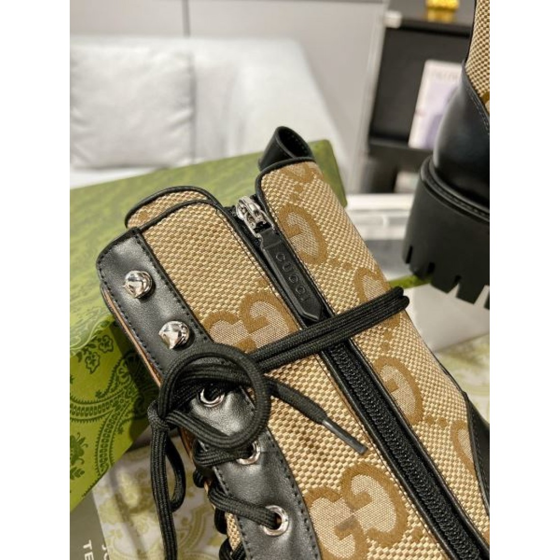 秋冬限定 限定モデルの GUCCI グッチ スーパーコピー ブーツ 精巧な