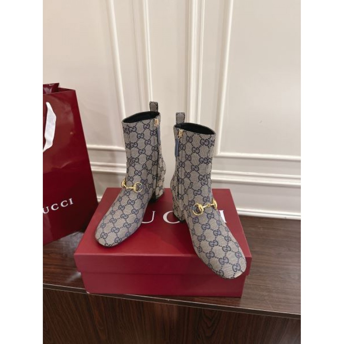 高品質 精巧 GUCCI グッチ スーパーコピー ブーツ 人気急上昇 2025AW注目アイテム