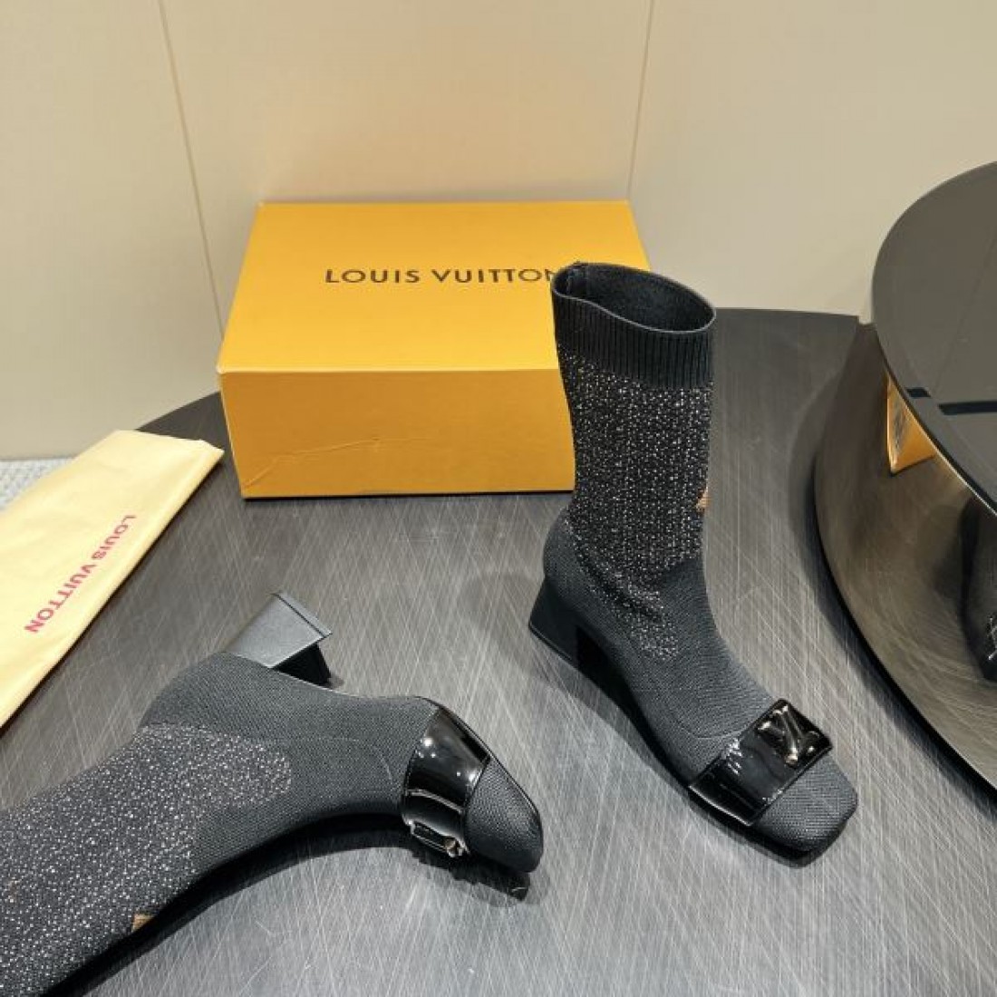 プレミア 精巧 LOUIS VUITTON ルイヴィトン スーパーコピー ブーツ 最終価格