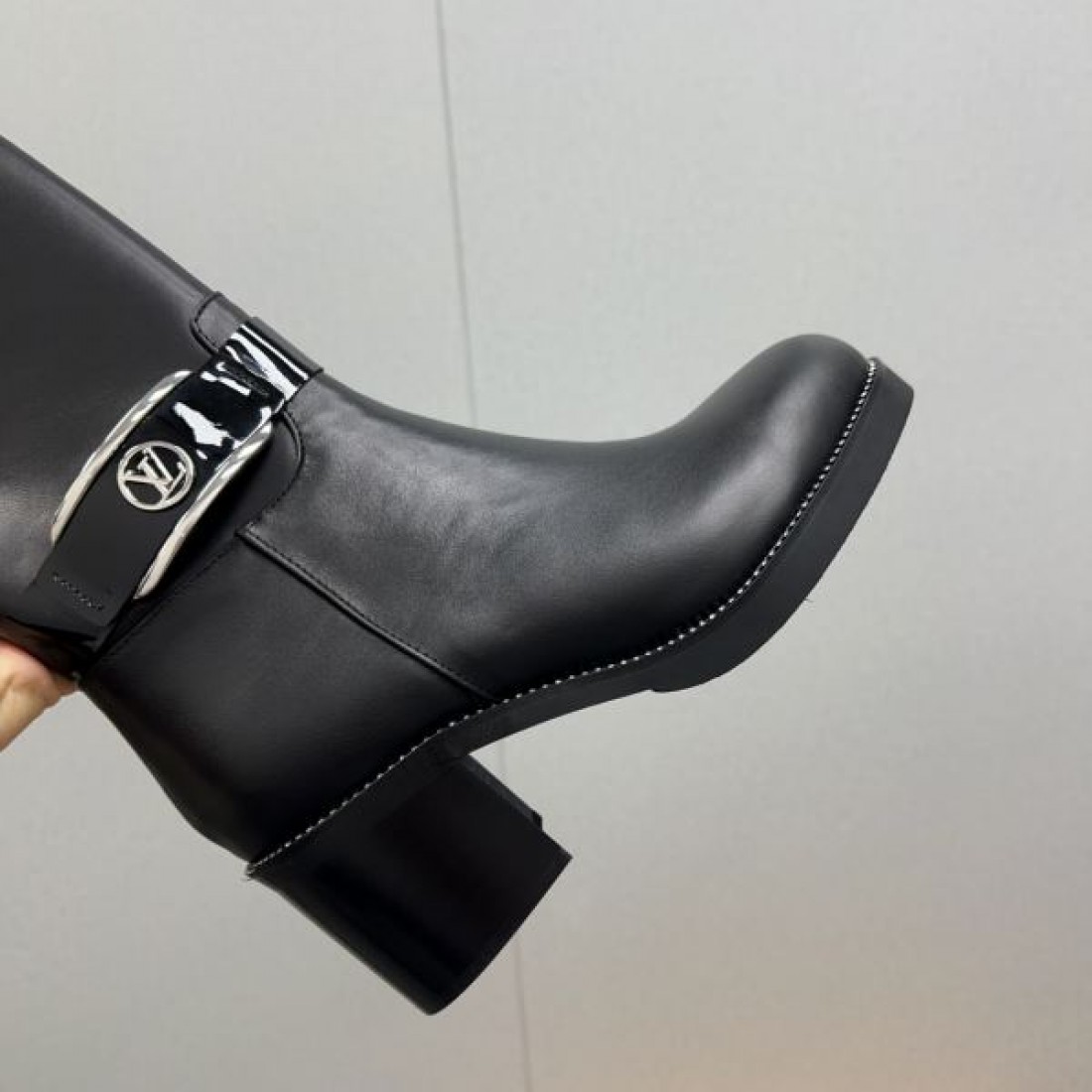 エレガント 軽量 LOUIS VUITTON ルイヴィトン コピー ブーツ 注目 205秋冬