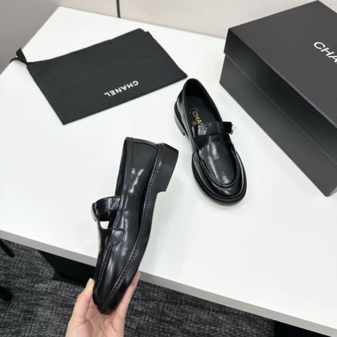 洗練された エレガントな 上質な CHANEL シャネル コピー カジュアルシューズ クラシックな