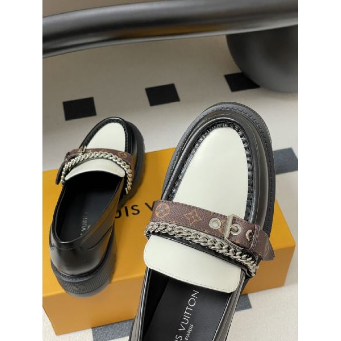 格式高い 上質 優雅 LOUIS VUITTON ルイヴィトン コピー カジュアルシューズ 軽快 シック こなれた