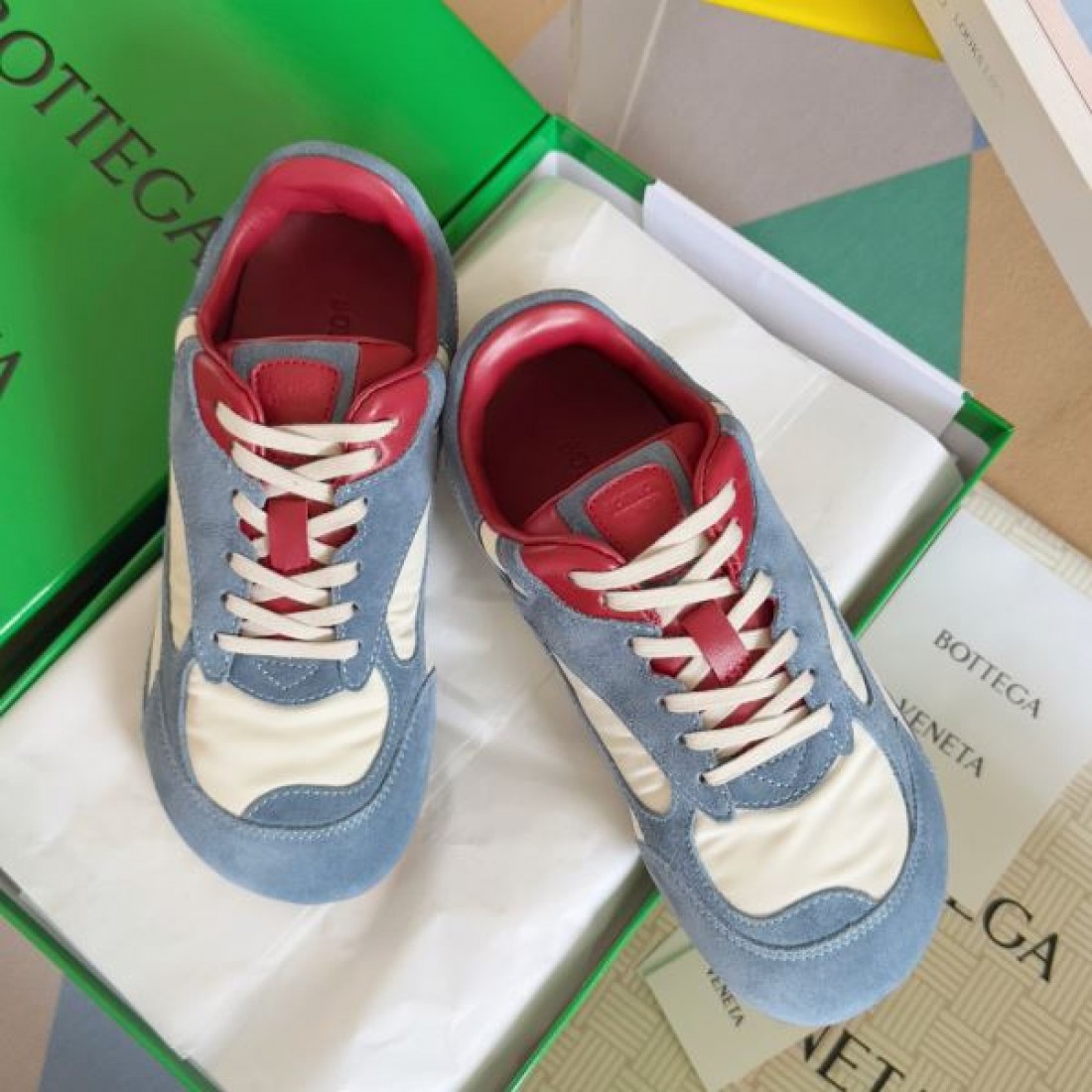 繊細 大人っぽい 洗練 BOTTEGA VENETA ボッテガヴェネタ コピー スニーカー 都会的 柔らか 軽快