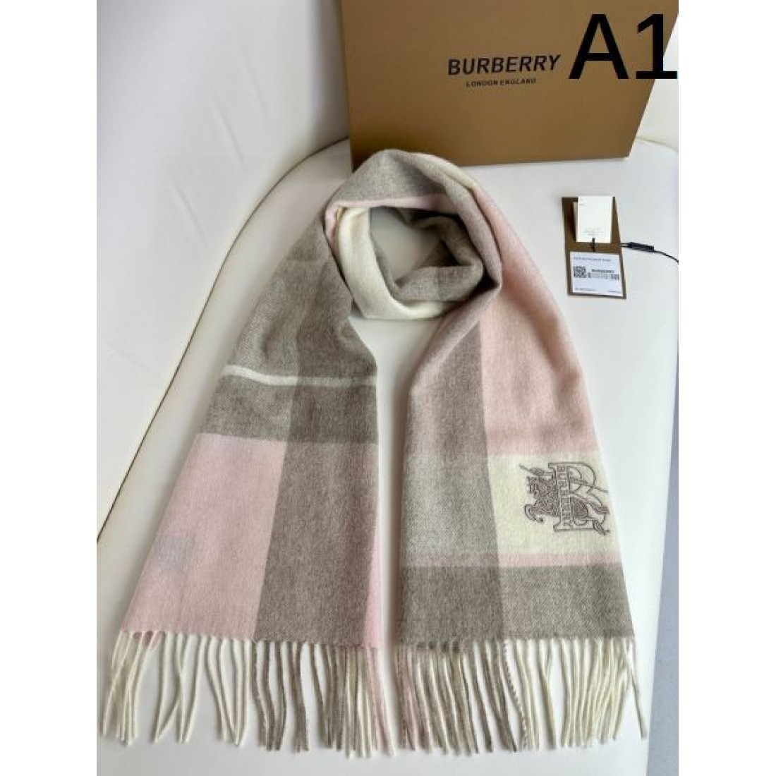 ストール ブロックチェック ロゴポイント 大判タイプ 肩掛け対応 BURBERRY バーバリー コピー マフラー きれいめ防寒