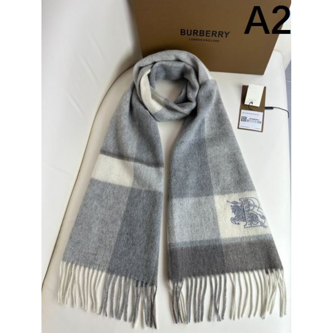 ストール ブロックチェック ロゴポイント 大判タイプ 肩掛け対応 BURBERRY バーバリー コピー マフラー きれいめ防寒
