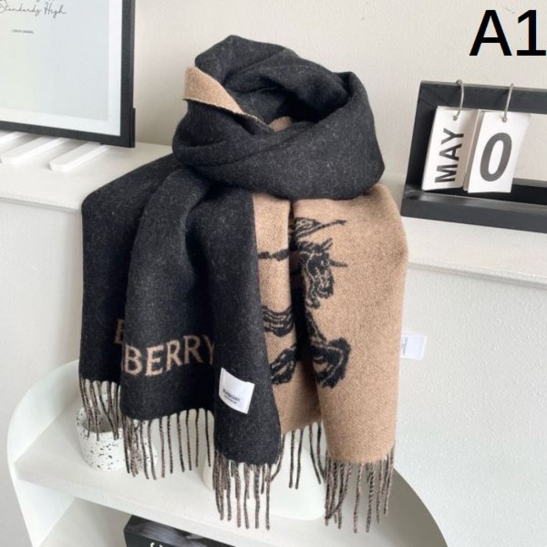 BURBERRY バーバリー コピー マフラー ホースロゴ入り バイカラー切替 フリンジ付き 大判ストール風 モードカジュアル