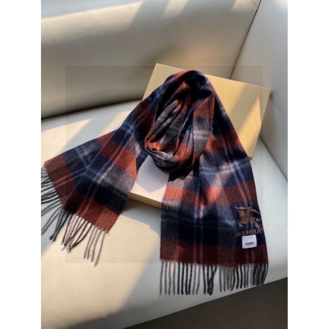 ストール タータンチェック 大判タイプ 肩掛け対応 差し色コーデ BURBERRY バーバリー コピー マフラー ギフト映え