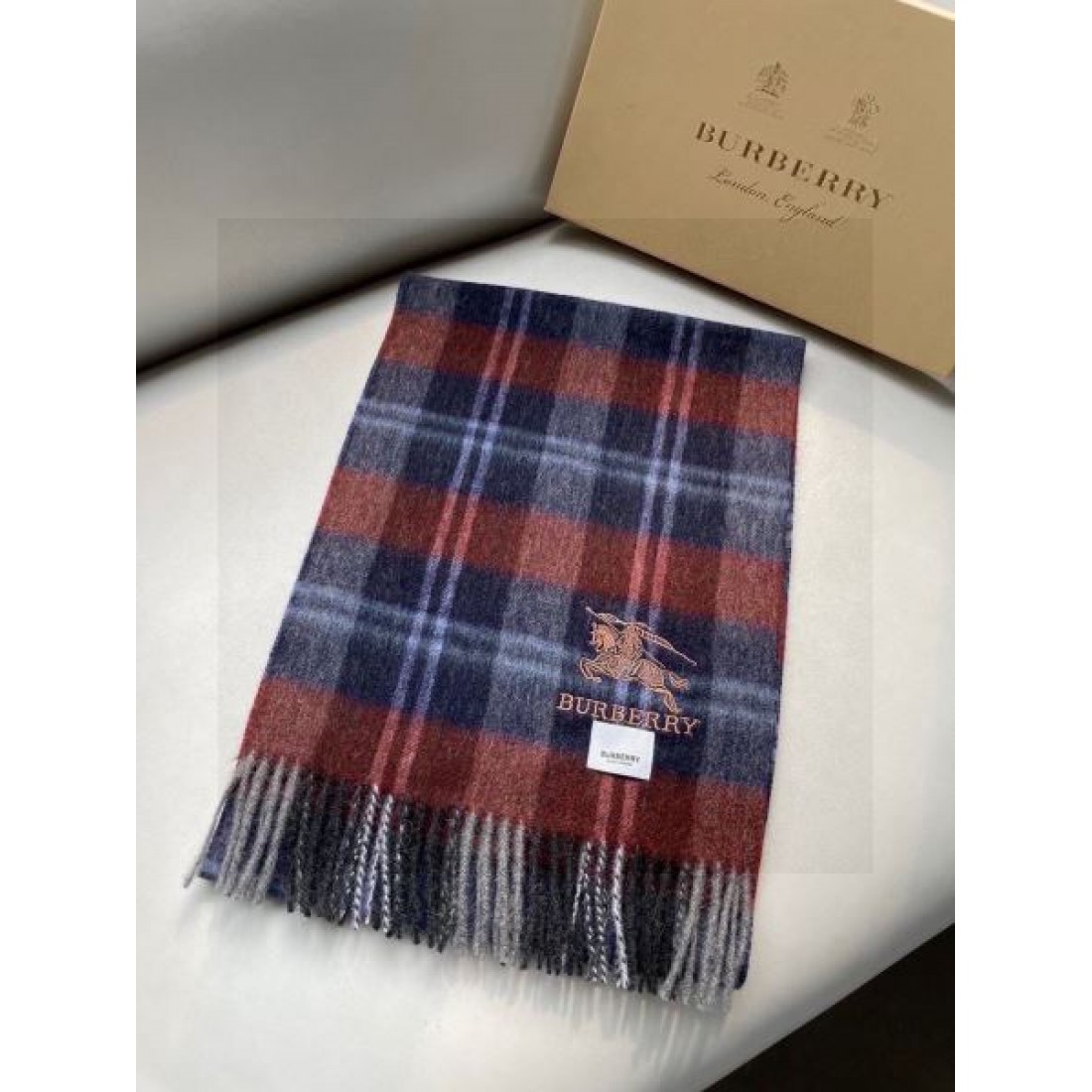 ストール タータンチェック 大判タイプ 肩掛け対応 差し色コーデ BURBERRY バーバリー コピー マフラー ギフト映え