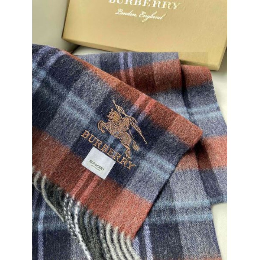 ストール タータンチェック 大判タイプ 肩掛け対応 差し色コーデ BURBERRY バーバリー コピー マフラー ギフト映え