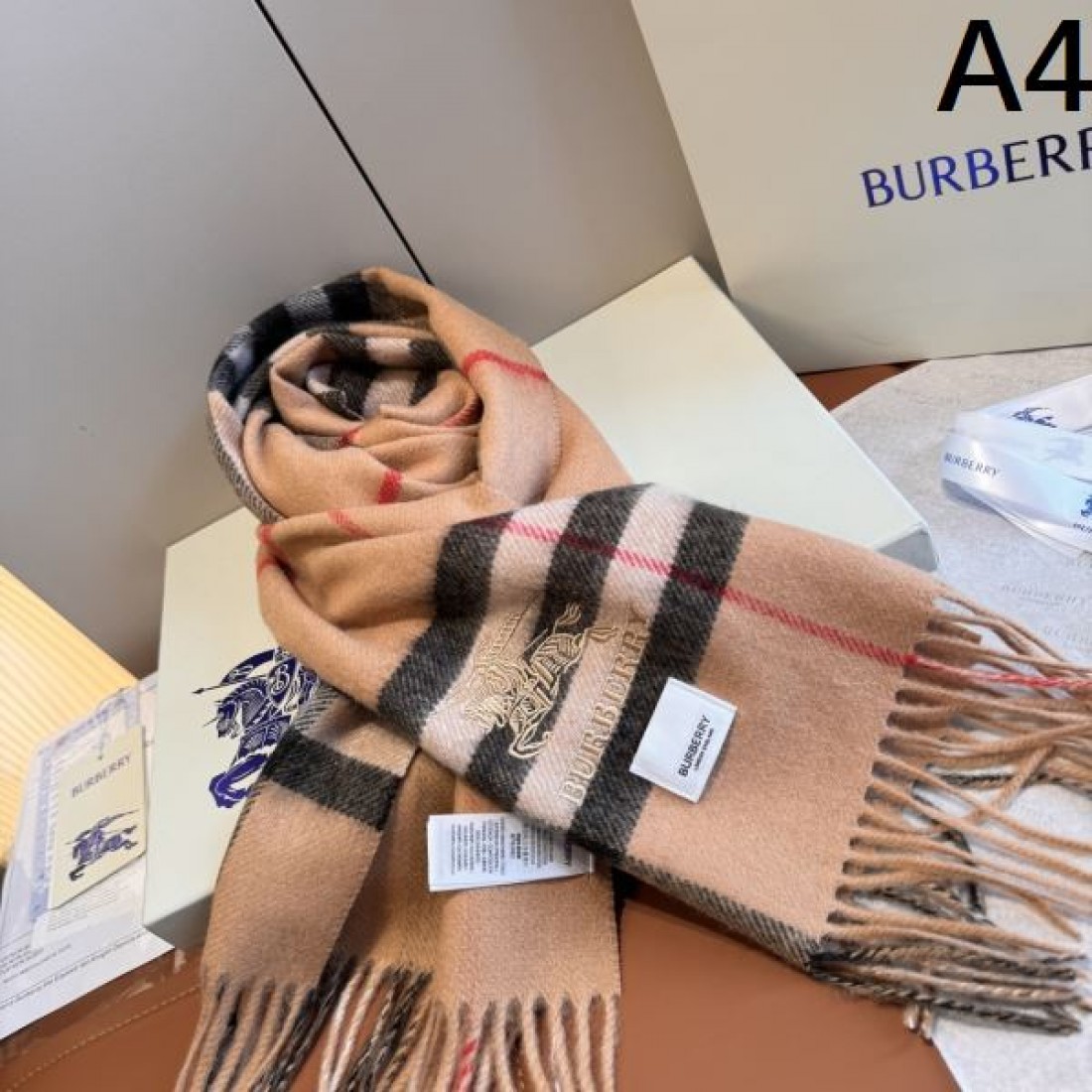 ストール チェック柄 差し色デザイン 大判タイプ 2026新作 BURBERRY バーバリー コピー マフラー 首元主役