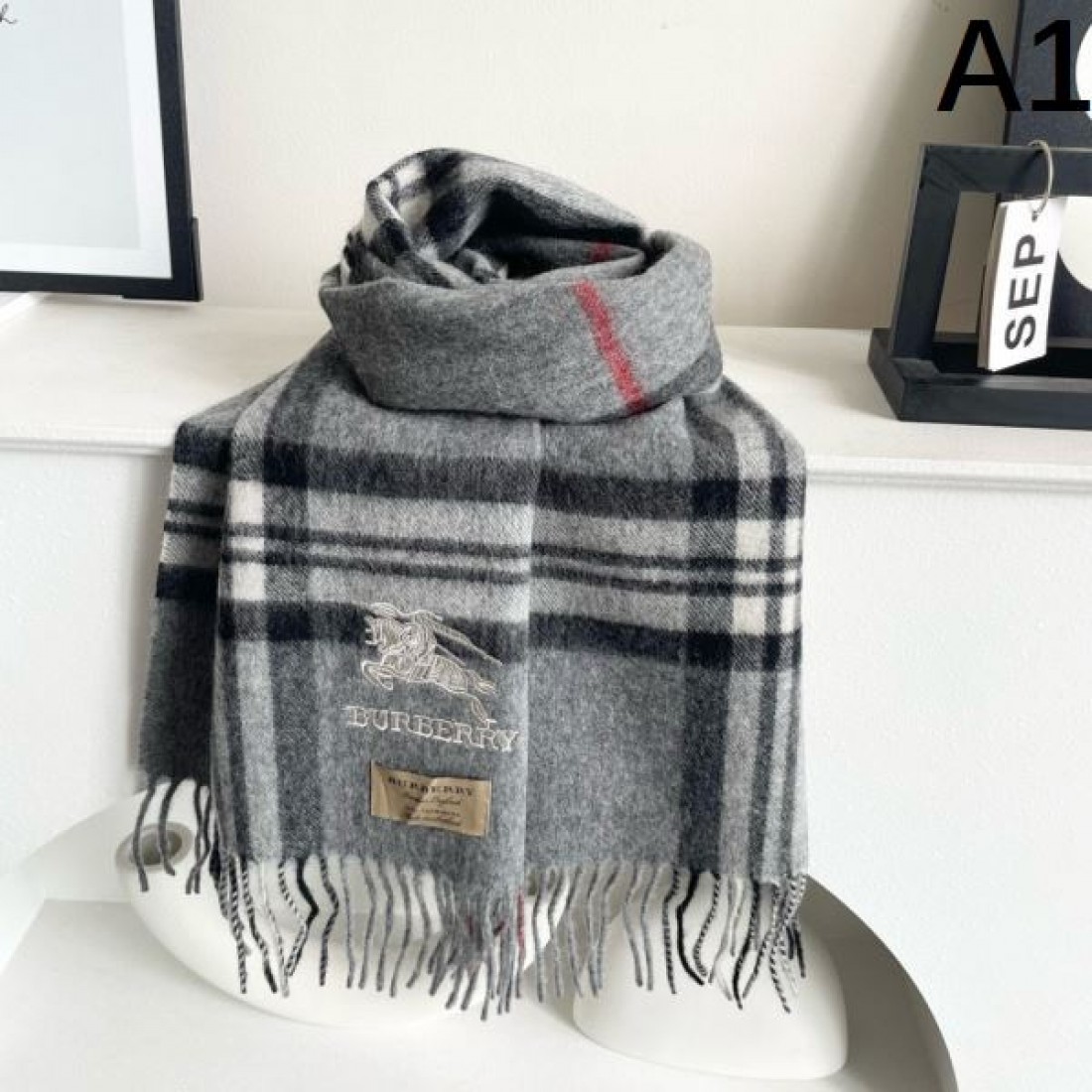 チェック柄 ロゴ刺繍風 フリンジ付き 落ち着き配色 BURBERRY バーバリー コピー マフラー 通勤にも休日にも