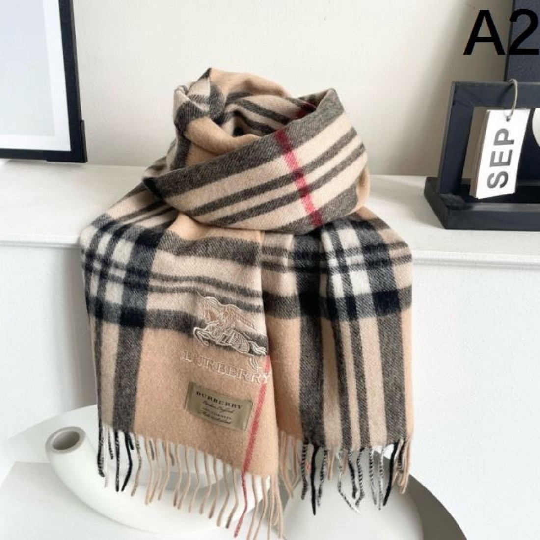 チェック柄 ロゴ刺繍風 フリンジ付き 落ち着き配色 BURBERRY バーバリー コピー マフラー 通勤にも休日にも