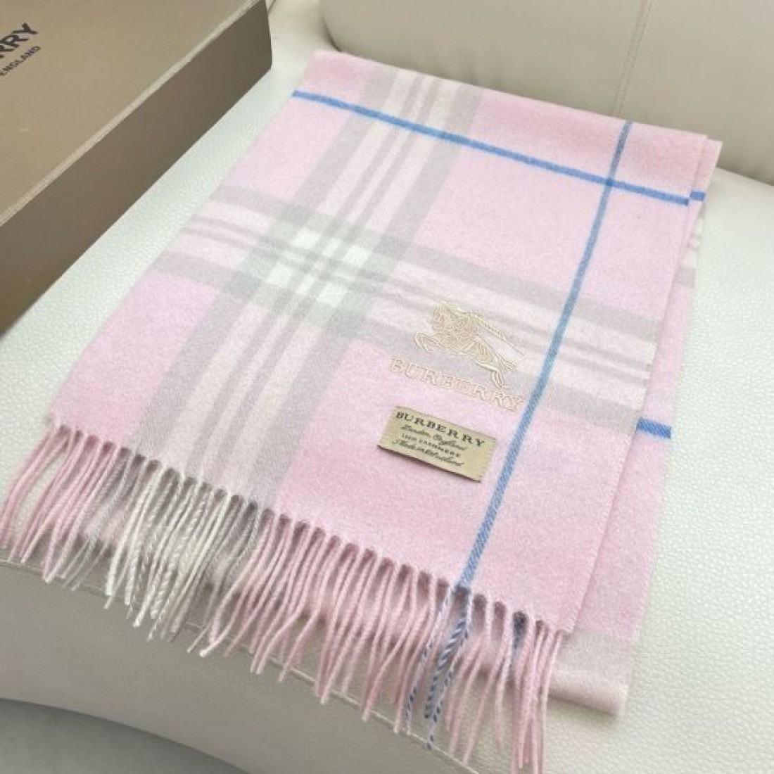 チェック柄 ロゴ刺繍風 フリンジ付き 落ち着き配色 BURBERRY バーバリー コピー マフラー 通勤にも休日にも