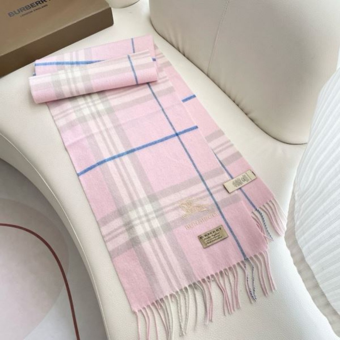 チェック柄 ロゴ刺繍風 フリンジ付き 落ち着き配色 BURBERRY バーバリー コピー マフラー 通勤にも休日にも