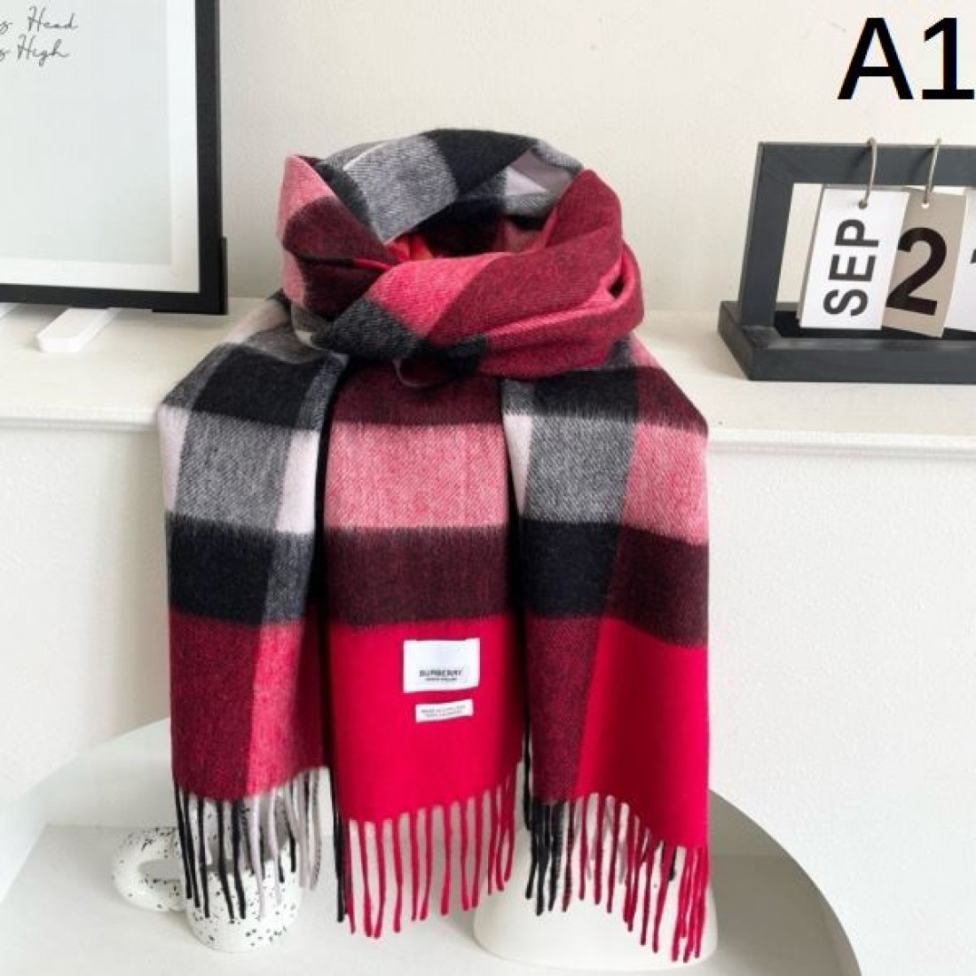 チェック柄 フリンジ付き 差し色デザイン 大判ストール風 BURBERRY バーバリー コピー マフラー 2026新作 首元映え