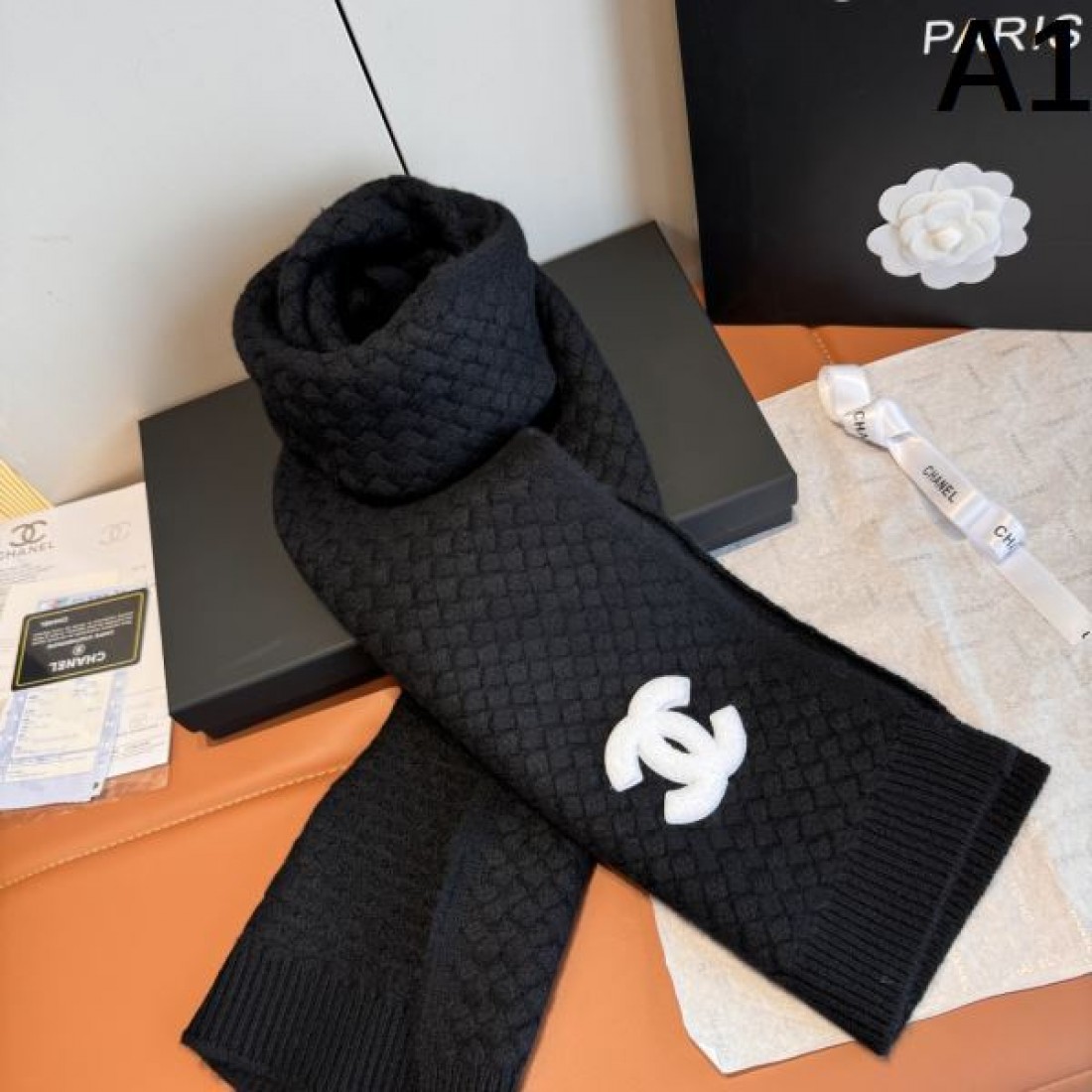 ニット仕上げ CHANEL シャネル コピー マフラー キャメルカラー ビッグCCロゴ 保温性ある素材感 カジュアルスタイル向け