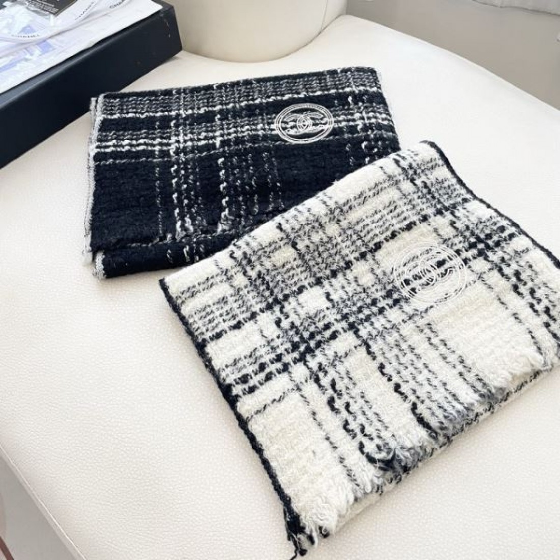 ミックスカラー CHANEL シャネル コピー ストール ピンク×ボルドー×グレーライン ニット織りデザイン 柔らかな巻き心地