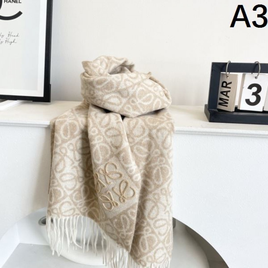 繊細 上品 ロエベ LOEWE スーパーコピー スカーフ モダン 軽やか