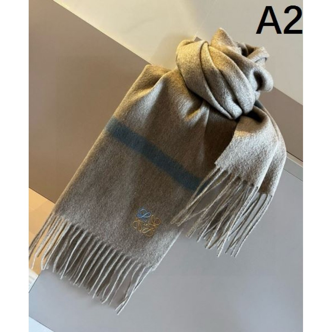 丁寧 仕立て ロエベ LOEWE スーパーコピー スカーフ シンプル 高級