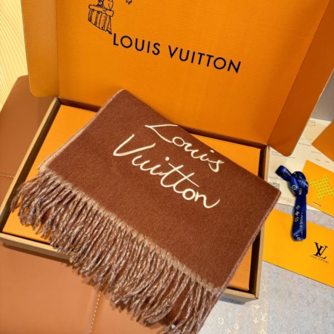 華やか 上質 ルイ・ヴィトン LOUIS VUITTON コピー スカーフ 洗練 人気