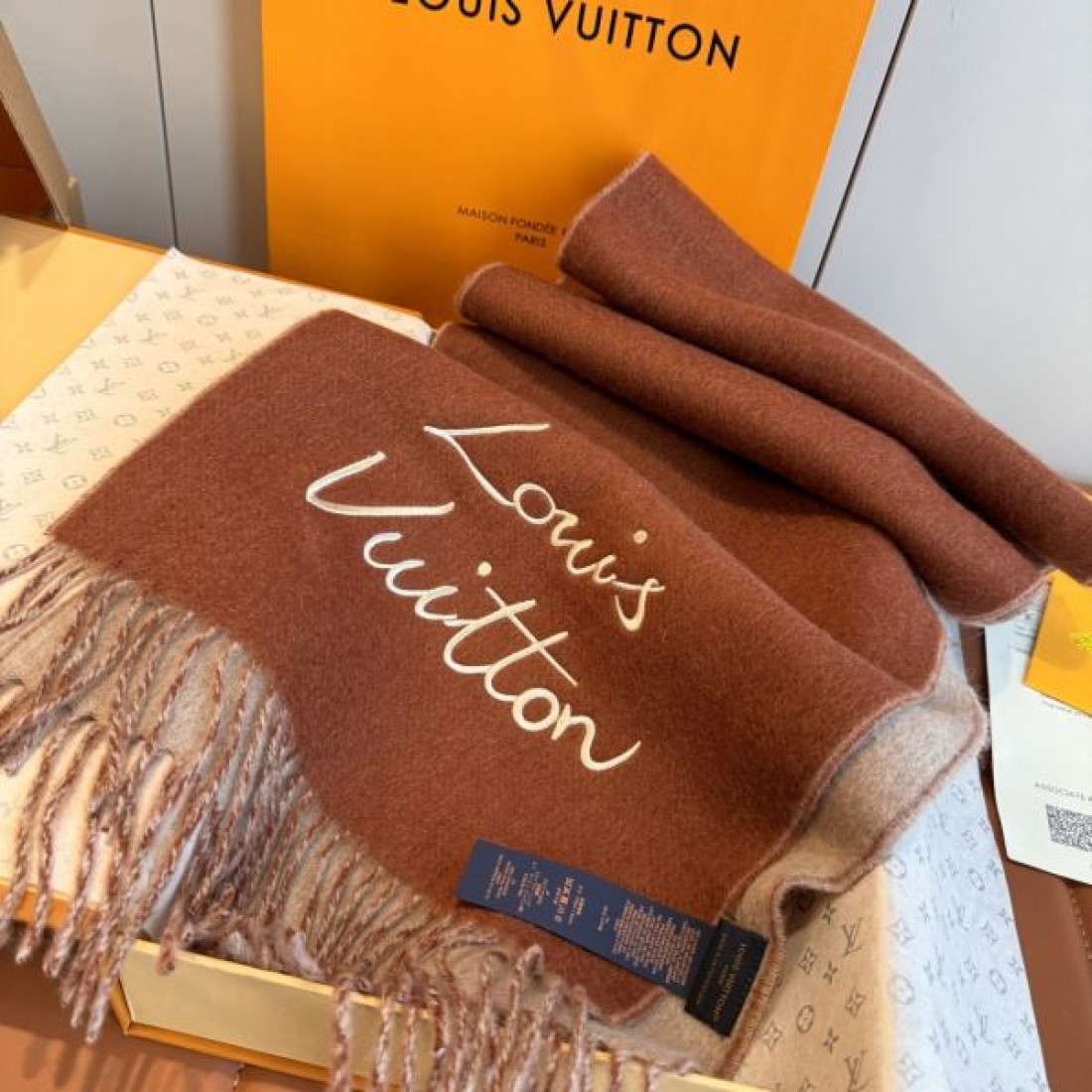 華やか 上質 ルイ・ヴィトン LOUIS VUITTON コピー スカーフ 洗練 人気