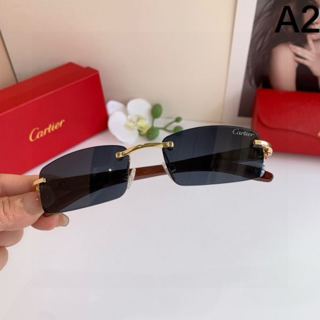 クラシック エンブレム カルティエ CARTIER コピー サングラス 由緒 格式