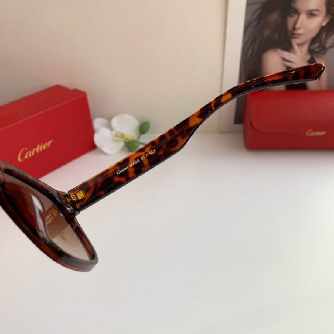 アートデコ 幾何学 カルティエ CARTIER コピー サングラス 荘厳 装飾