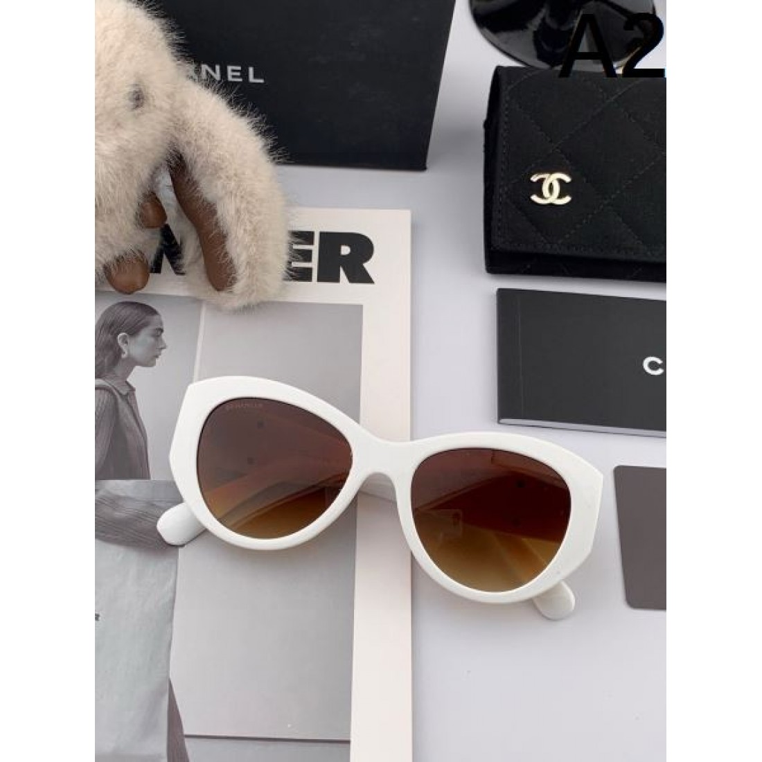 ツイード コントラスト モダン シャネル CHANEL コピー サングラス 軽やか 愛らしい 詩的