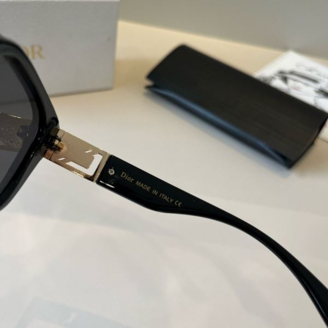 ロマンチックな フローラルな 繊細な ディオール DIOR コピー サングラス 可憐な 夢のような