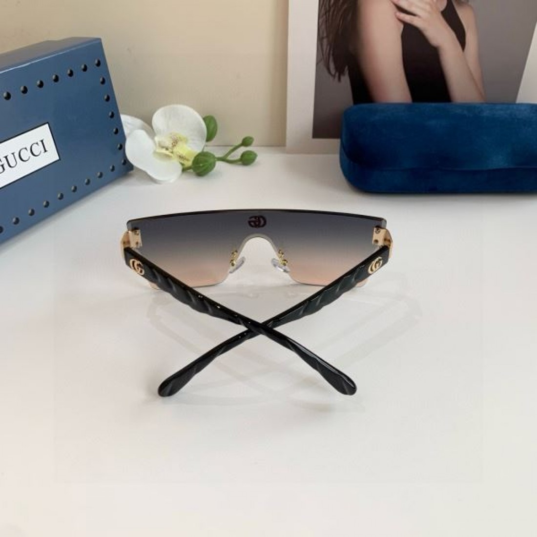 レトロモダンな ユニークな プレイフルな GUCCI グッチ コピー サングラス 遊び心のある 