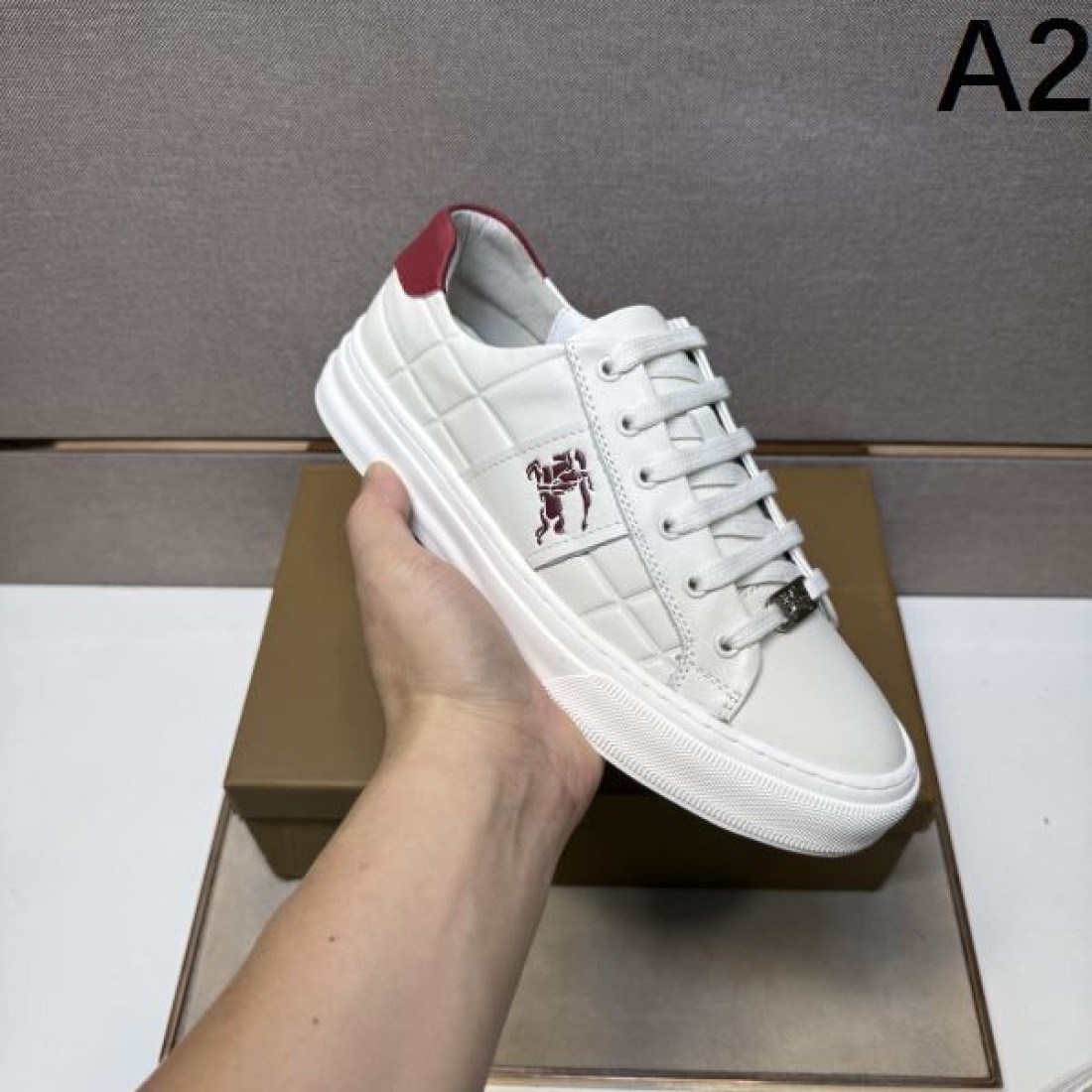 カジュアル 上質 バーバリー BURBERRY コピー カジュアルシューズ 落ち着き