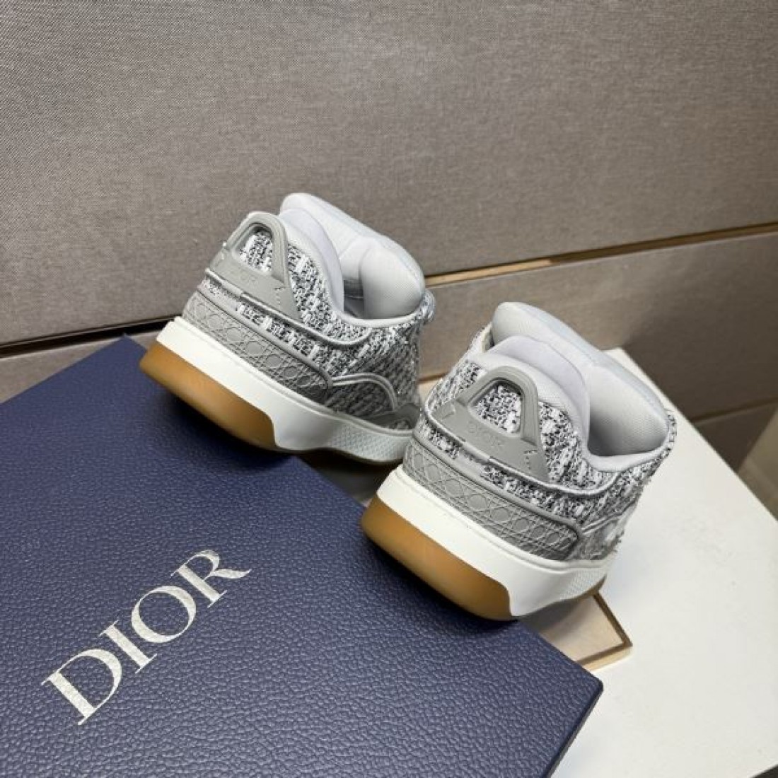 エレガント 現代的 ディオール DIOR コピー カジュアルシューズ 快適 上質