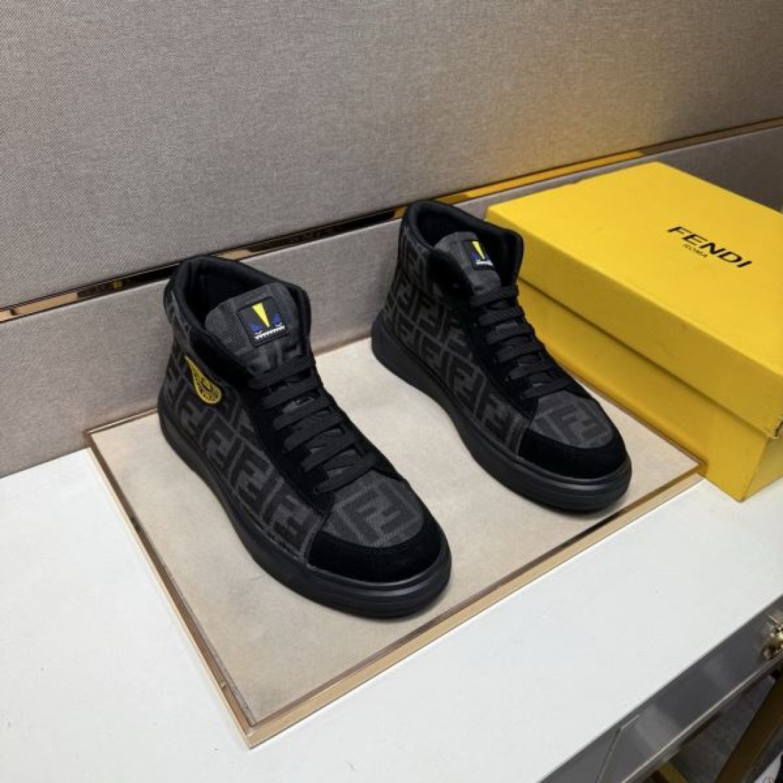 高級感 モダン フェンディ FENDI コピー カジュアルシューズ 快適 上品