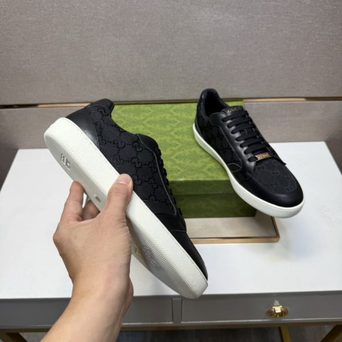  洗練 上質 グッチ GUCCI コピー カジュアルシューズ 軽快 おしゃれ