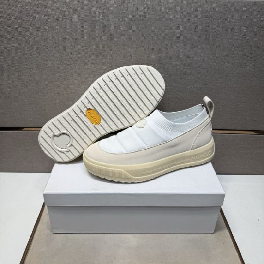 アルペン テクニカル 高性能 MONCLER モンクレール コピー カジュアルシューズ 軽量 快適 機能的