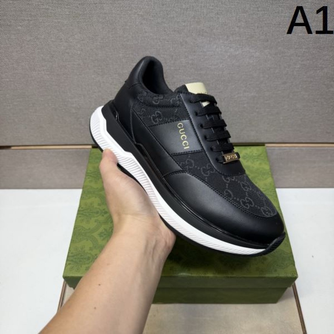 上品 モダン GUCCI グッチ コピー スニーカー 洗練 快適