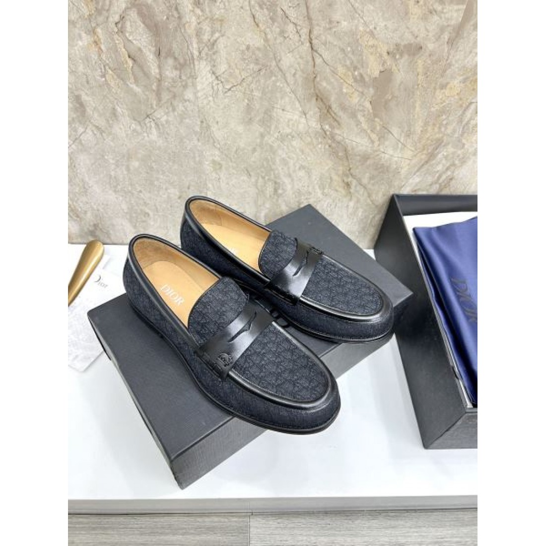 オブリーク モード グラマラス DIOR ディオール コピー ビジネスシューズ 洗練 シャープ 現代的な