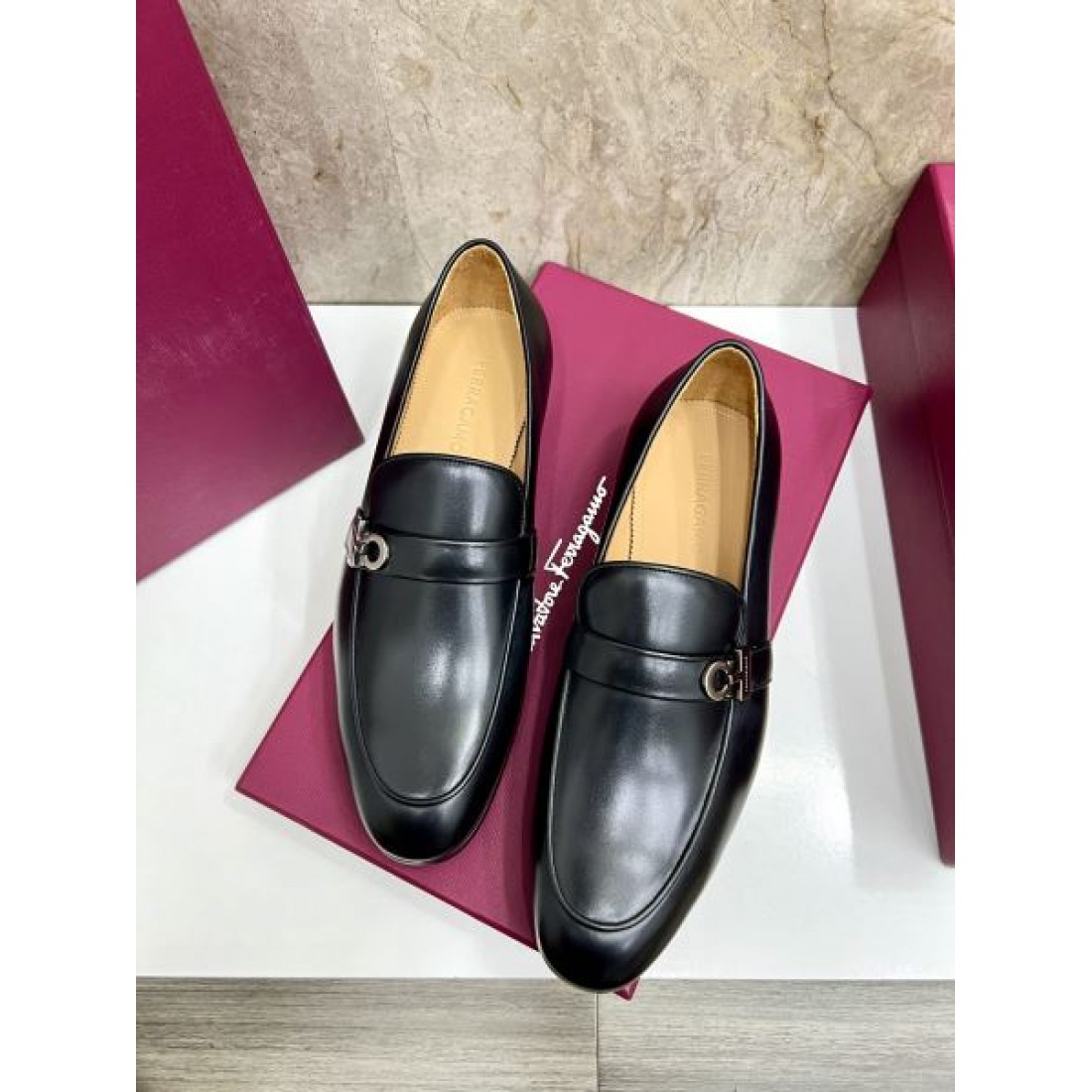 ダブル モンクストラップ シャープ FERRAGAMO サルヴァトーレ フェラガモ コピー ビジネスシューズ