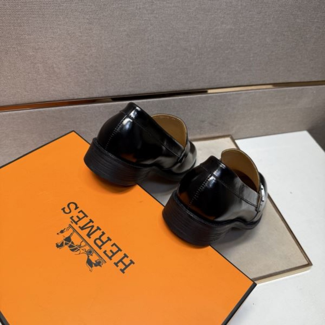 上質 エレガント 洗練 HERMES エルメス コピー ビジネスシューズ 高耐久 高級感 精巧