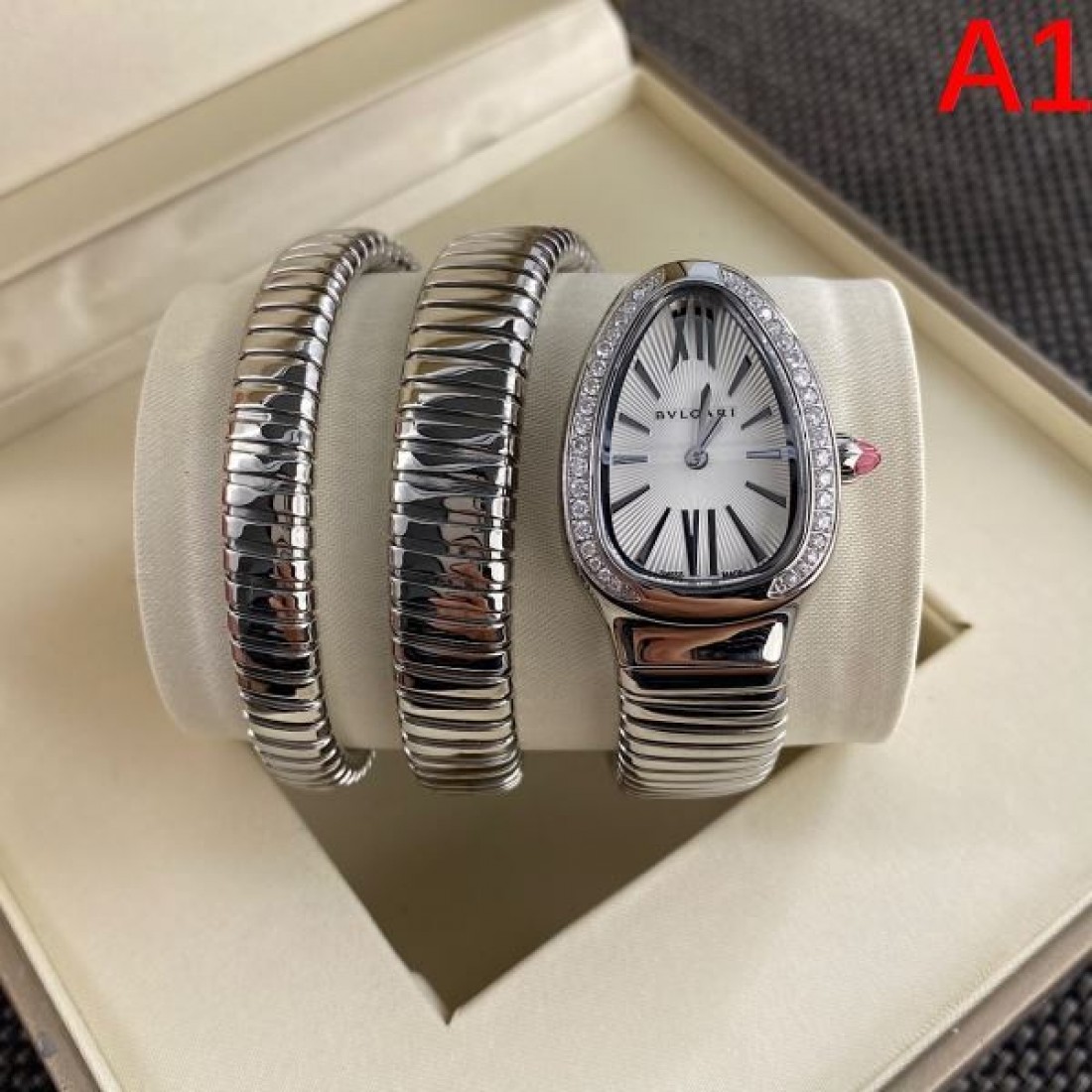 セルペンティ風 スパイラルブレス 蛇モチーフ BVLGARI ブルガリ コピー 腕時計 ラグジュアリー見え 2026新作 注目アイテム