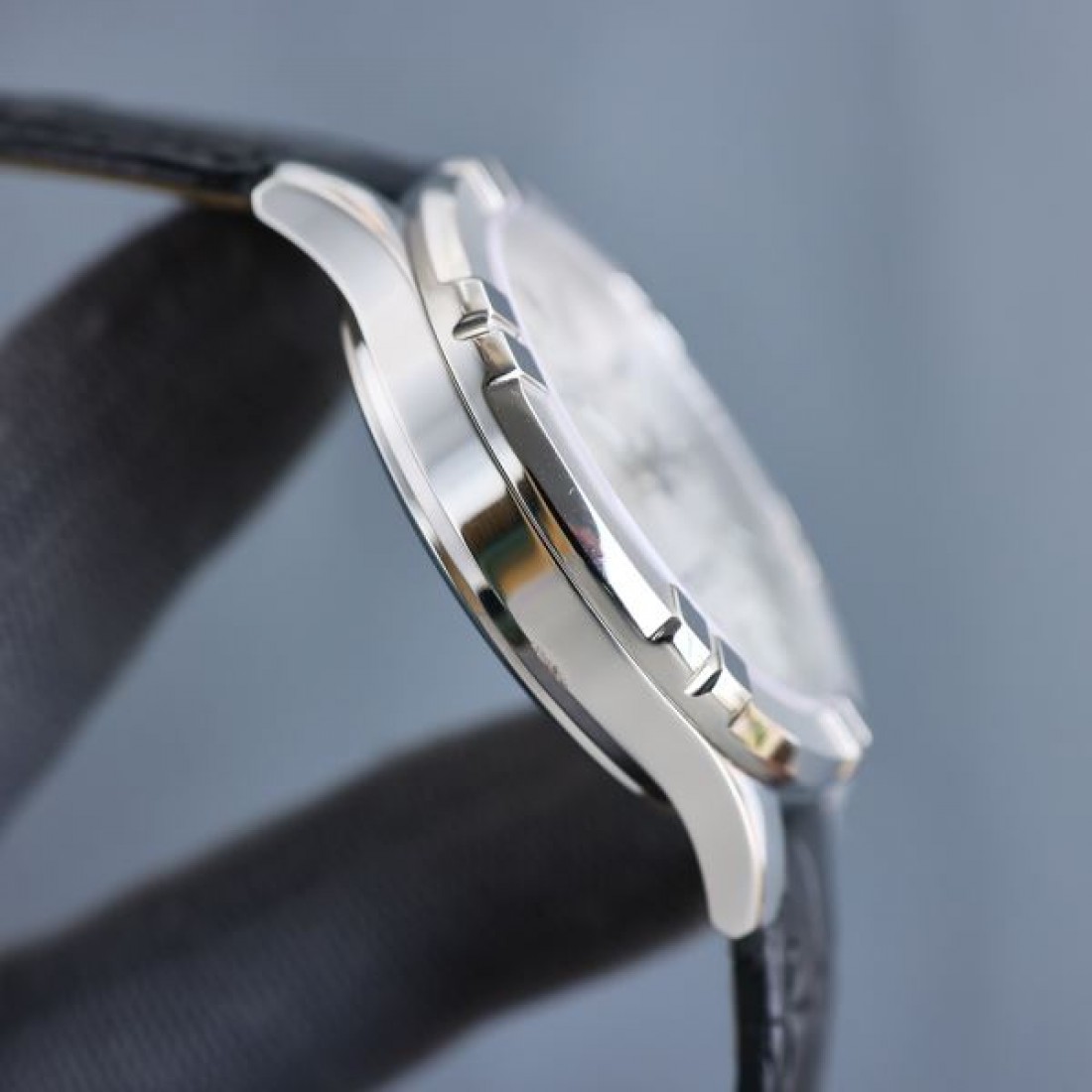  落ち着きのある 上品な ロレックス ROLEX コピー 時計 高級感 満載