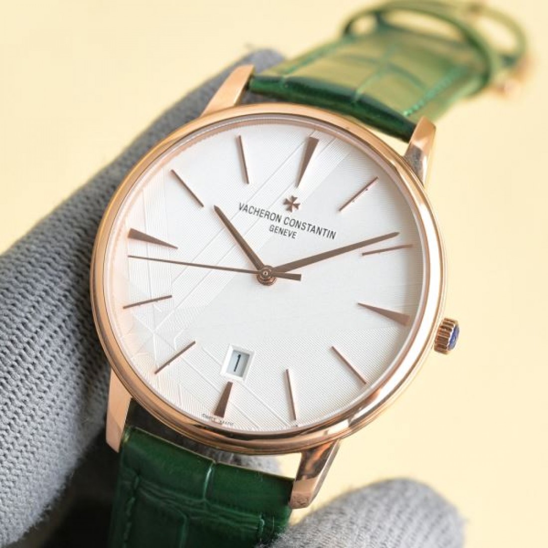 上品 端正 ヴァシュロン コンスタンタン VACHERON CONSTANTIN コピー 時計 重み 高級感