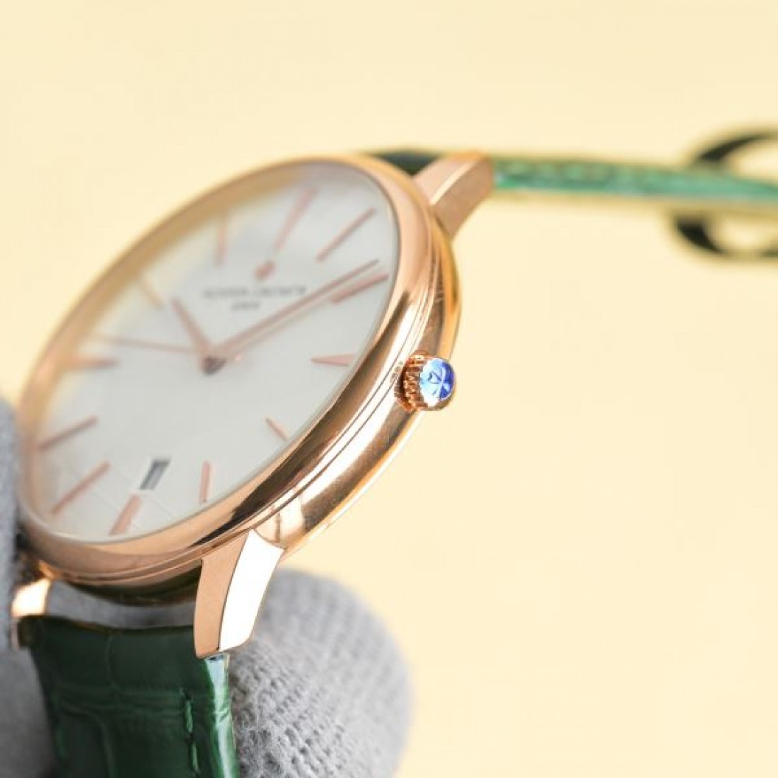 上品 端正 ヴァシュロン コンスタンタン VACHERON CONSTANTIN コピー 時計 重み 高級感