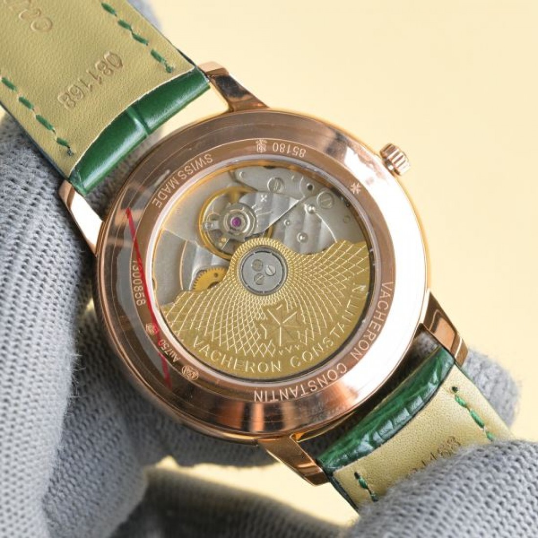 上品 端正 ヴァシュロン コンスタンタン VACHERON CONSTANTIN コピー 時計 重み 高級感