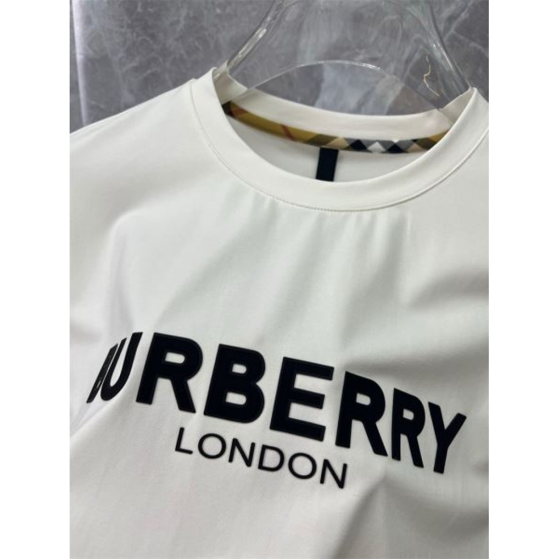 スタイリッシュ 清潔感 バーバリー BURBERRY コピー 長袖Tシャツ 使いやすい 快適