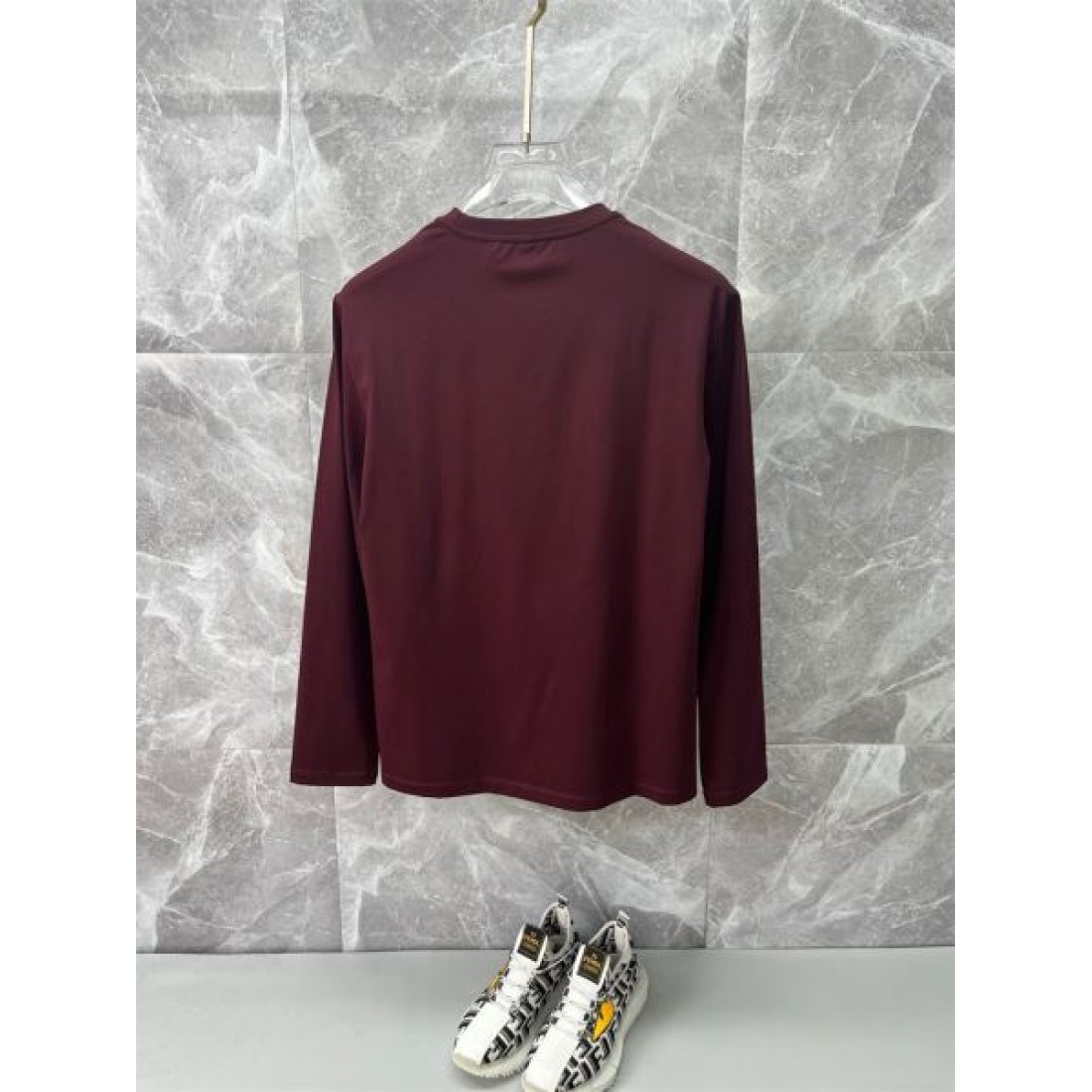   上品 洗練 ディオール DIOR コピー 長袖Tシャツ エレガント 高級感