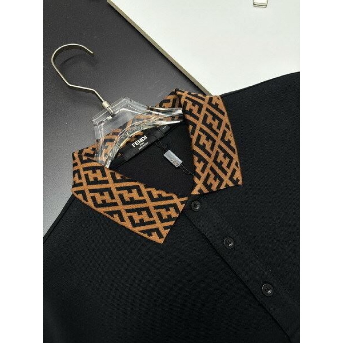 柔らか 上品 フェンデイ FENDI コピー 長袖Tシャツ エレガント 快適