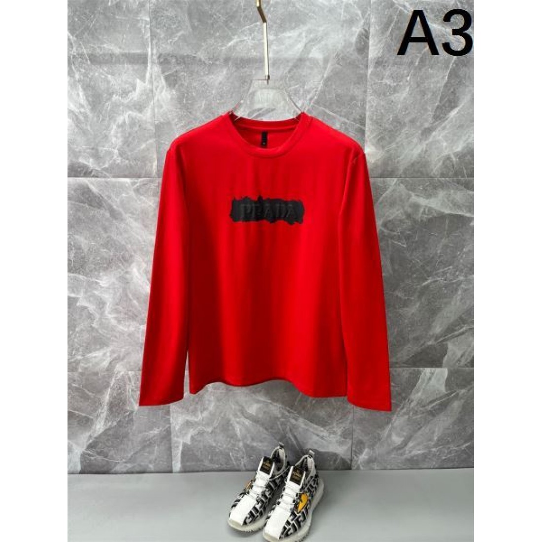 スタイリッシュ シンプル プラダ PRADA コピー 長袖Tシャツ 上品 機能性