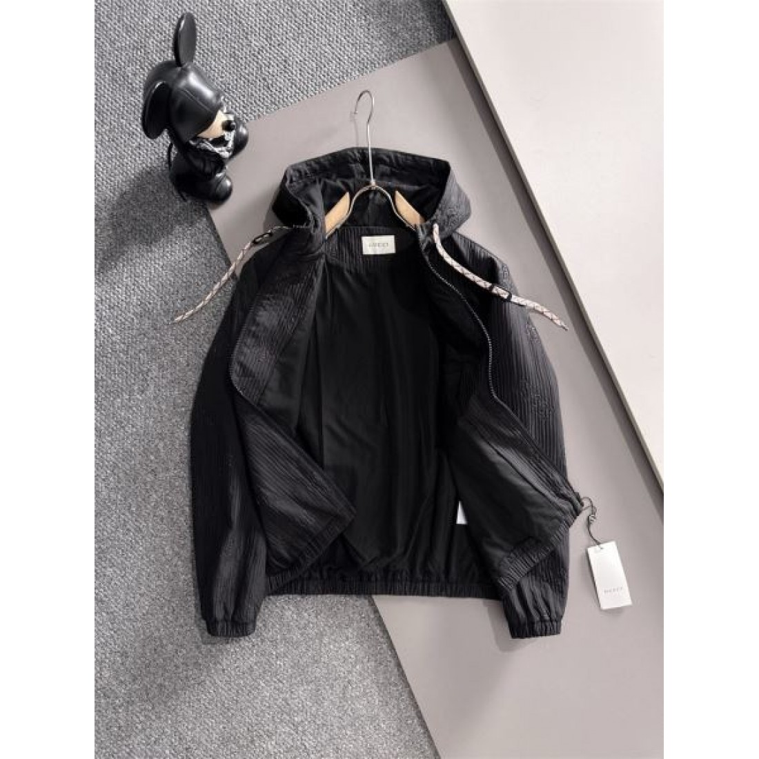 柔和 静かな グッチ GUCCI コピー コピー ジャケット 無駄のない 仕上がり